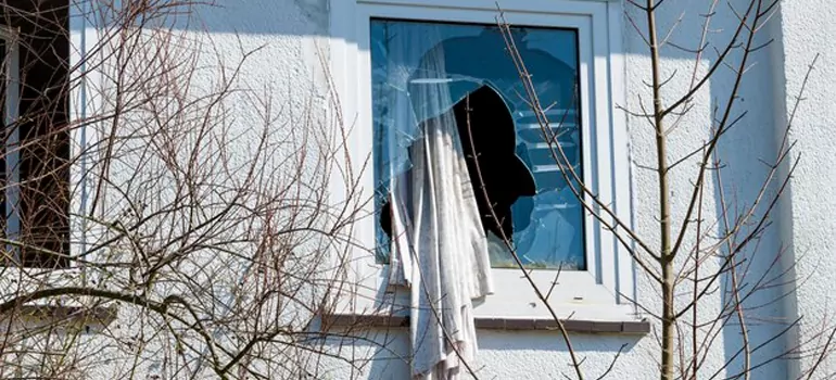 Storm Window Installation Contractors in Palm Valley, FL